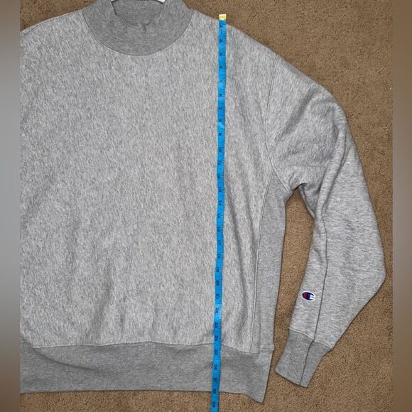 Heavyweight Champion Sweater - Picture 4 of 5